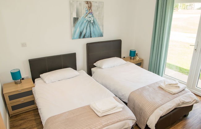 Stoneleigh Village - Photo 12