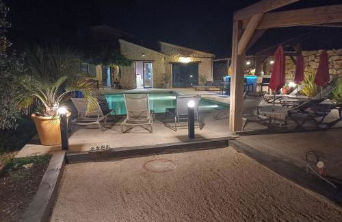 Maison en pierre, piscine, spa - Foto 25