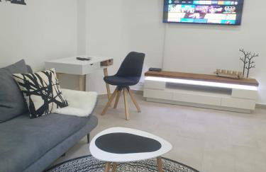 private parking,old town,52m2,terrace,no stairs, newly renovated, - Photo 1