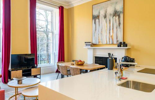 Dragon Suites Luxury Apartments at Rutland Square - Photo 53