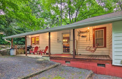 Fire Pit & Porch! Rustic Linville Falls Cottage - Photo 27