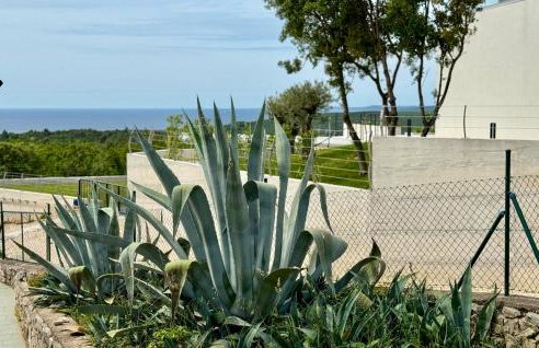 3 Bedroom Beautiful Apartment In Labin - Foto 18