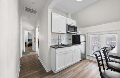 Mexicantown Detroit 2BR | Sleeps 7 + WiFi - Foto 15