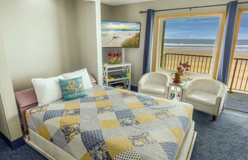 Oceanfront Suite - Sleeps Six - Pool & Hot Tub - Foto 20