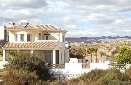 VILLA con piscina privada, a 35 km de las playas, vistas a la montaña, WIFI - Foto 31