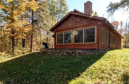 Beautiful and Secluded Cabin Rental with Views of Chippewa River near Hayward, Wisconsin - Foto 6