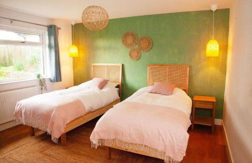 Elisa Villa - tranquil retreat 5 mins from the sea - Foto 35