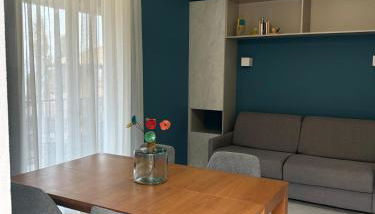 La Verbena a fianco del Vittoriale, vista piscina, 10 minuti a piedi dal lungo lago - Foto 3