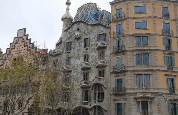 Barcelona Card with Guidebook - Access to 20+ Attractions - Foto 6