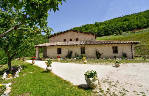 AGRITURISMO LA VALLE DEI BRONZETTI - Foto 1