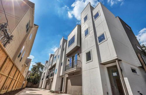 Urban EaDo Retreat - 3BR Townhome w Deck - Foto 26