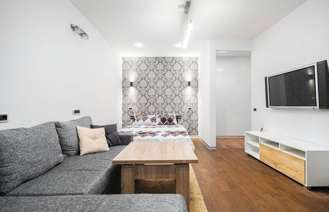 Apartment on Nezavisimosti 74 - Photo 3