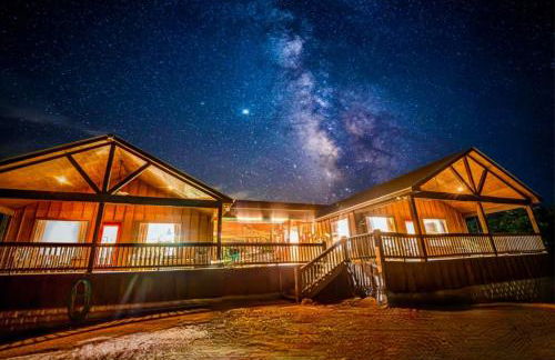 El Castell & El Castellito - 4 Cabins & 1 House - Photo 3