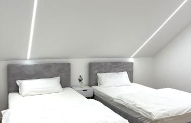 Moderne, neu möblierte Wohnung in zentraler Lage - Foto 9