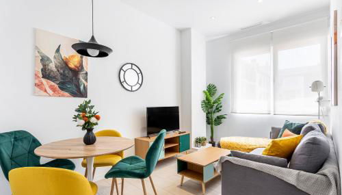 R&C APARTMENTS CLOSE to CENTER - Photo 1