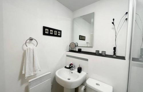 Cityfront Modern Apt Near City Centre/Etihad, Free Parking - Foto 36