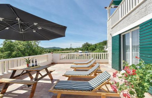 Nice Home In Zrnovnica-Split With Sauna - Foto 2