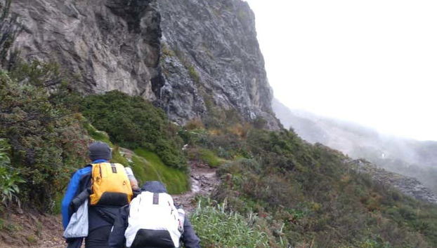 Caminhando para a gruta do Urso