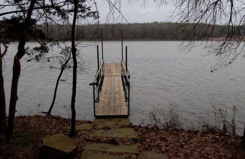 Lakefront Cabin Getaway with Firepit near Ozark National Forest in Scranton, Arkansas - Foto 5