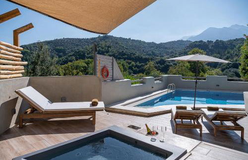 Verekinthos Villas - Pool, Hot Tub, BBQ, Kids Playground, Stunning Mountain Views - Photo 46