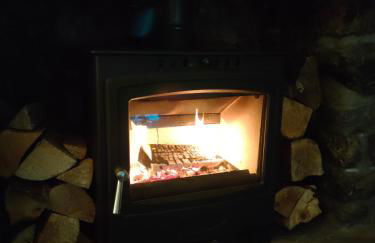 Fishermen's cottage with log burner, 2 bathrooms & sea views from garden terraces - Foto 12