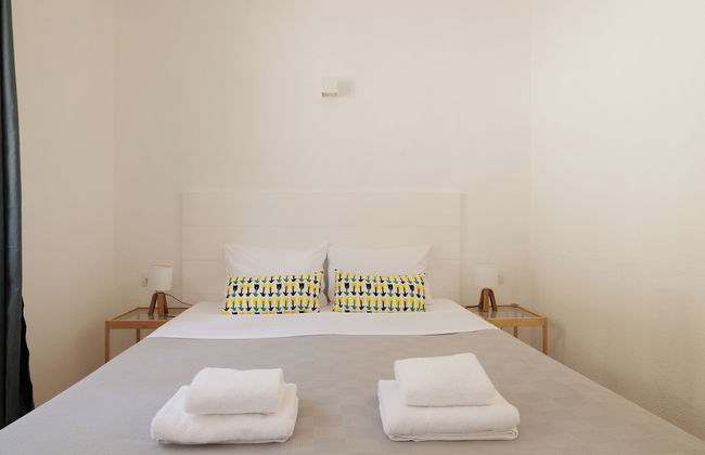 Coastal Bliss Apartments - Photo 7