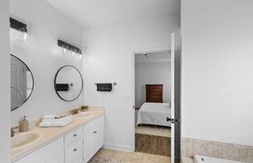 Hidden Lake Hideaway w/fenced in yard 3br 2 bath - Foto 20