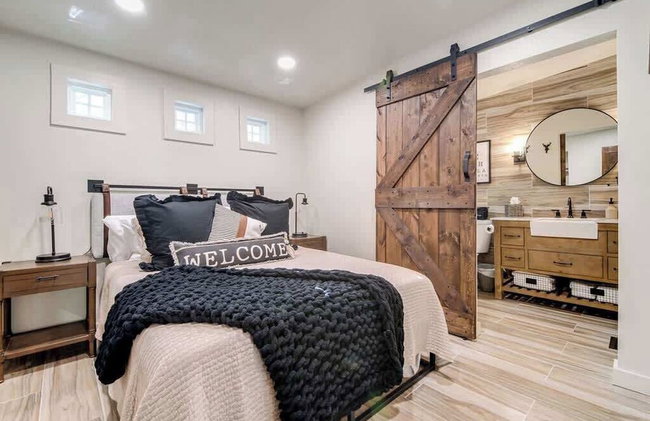 Southern Charm - Near Main With Hot Tub - Foto 5