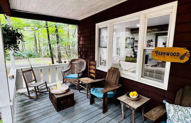 Fernwood Cottage A Poconos Retreat - Photo 11