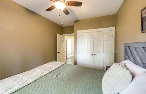 Deck and Views Scenic Group Getaway in Lakeside! - Foto 19