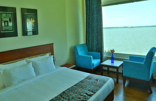 BLUSALZ MANOR Waters Edge Kochi - Foto 2