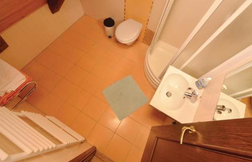 Six-Bedroom Holiday Home In Jastrebarsko - Foto 23