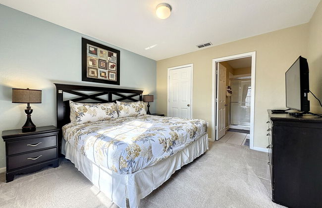 This Amazing 6 Bedroom Property With a Lake View - Foto 29