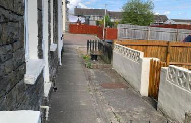Old Canal-Side Cottage Taff Trail Merthyr Tydfil - Photo 10