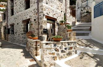 Mirthia Apartments - Photo 2