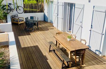 Villa exceptionnelle à Bayonne avec piscine et parking privée - Photo 10