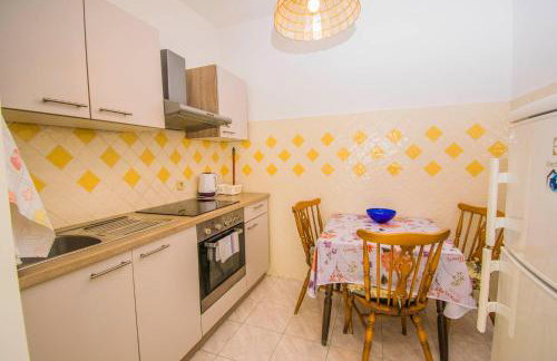 Apartments Anita near Opatija with private parking - Photo 9