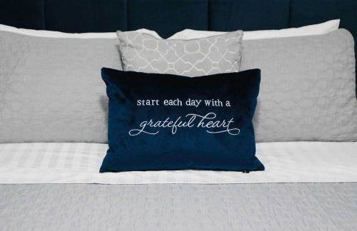 5 STAR House - Chic Mid-Century Modern Luxury Home - Foto 33