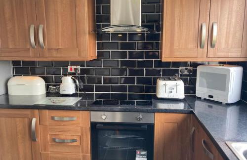 Free Parking, Near Airport, Aberdeen Uni and ARI - Foto 9