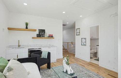 Upscale Group Getaway Sleeps 25 Downtown Dallas - Foto 22