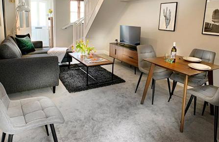 Ascot - Immaculate 2 bed House with parking - Foto 1