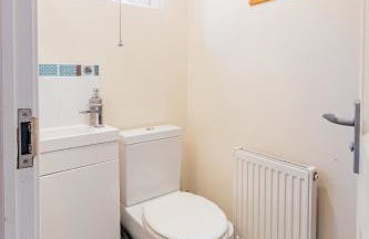 Comfortable 4-bedroom home Bicknacre - Pass the Keys - Foto 43