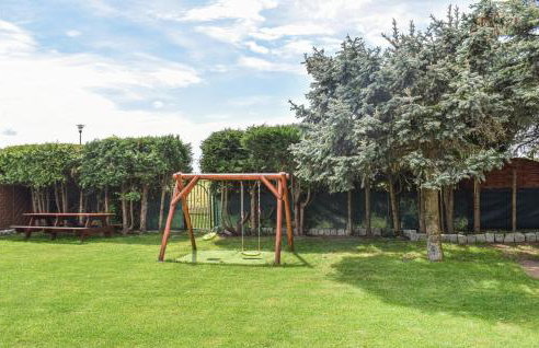 4 Bedroom Gorgeous Home In Nowe Warpno - Foto 12