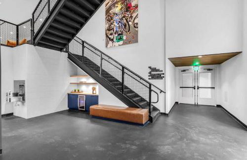 Modern Downtown Condo with Pool Gym BBQ Game Room CoWorking Spaces - Foto 57