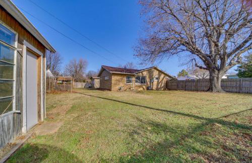 Tulsa Home with Yard 5 Mi to Downtown! - Photo 31