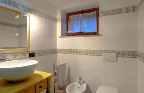 Chalet in the Woods House for 8 Persons and Large Garden - Foto 42