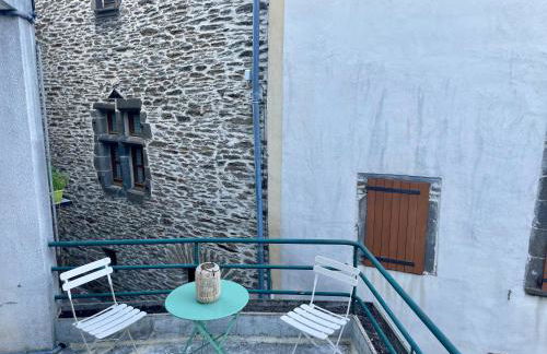 T2 rénové avec terrasse au cœur des Cévennes - Foto 1