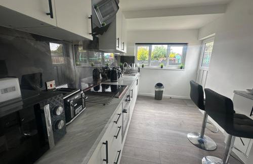 BXH B5 Garden View Double Room Bexleyheath - Photo 1