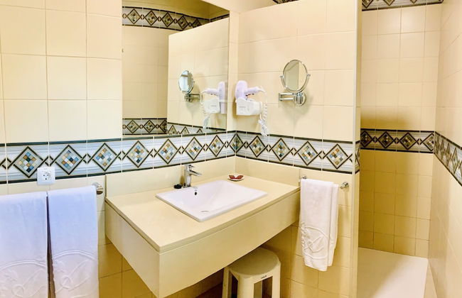 Apartamentos Ambassador - Photo 14