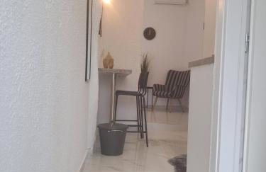 Funky, cute flat close t center - Foto 12